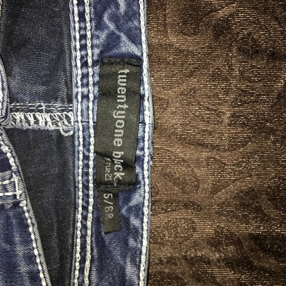 Rue 21 blue jeans - Picture 3 of 3